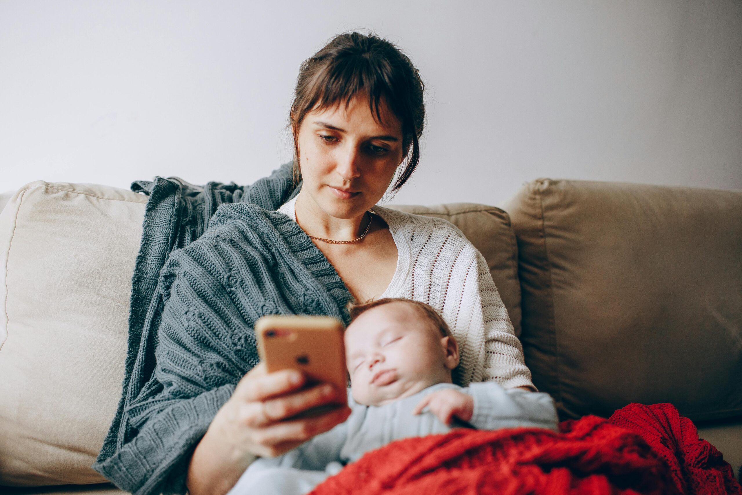 WHAT SOCIAL MEDIA IS STEALING FROM MOMS — And Why I Keep Trying to Spend Less Time Scrolling